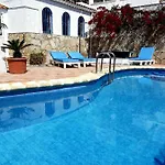 Azul Mit Privat Pool