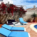 Azul Mit Privat Pool *